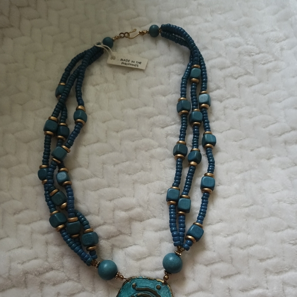 Necklace Bundle - Picture 6 of 6